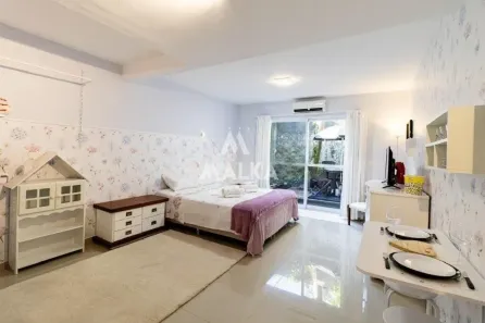Casa com 4 Quartos para alugar, 200m² no Agronômica, Florianópolis