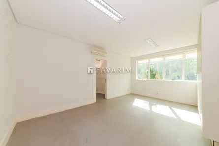 Sala Comercial à venda, 55m² no Mossunguê, Curitiba