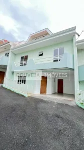 Sobrado com 3 Quartos à venda, 152m² no Xaxim, Curitiba