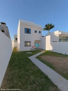 Casa com 4 Quartos à venda, 115m² no Extensão do Bosque, Rio das Ostras