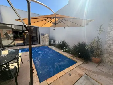 Casa com 3 Quartos à venda, 220m² no Parque das Laranjeiras II, Uberaba