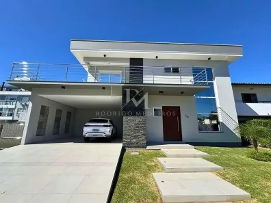 Casa de Condomínio com 4 Quartos à venda, 261m² no Cachoeira do Bom Jesus, Florianópolis