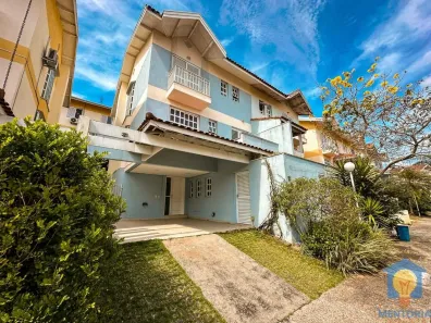 Casa de Condomínio com 3 Quartos à venda, 215m² no Chácara Pavoeiro, Cotia