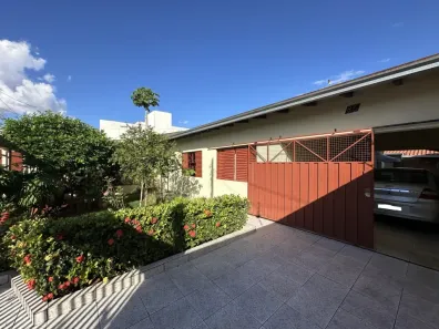 Casa com 4 Quartos à venda, 166m² no Andes, Londrina