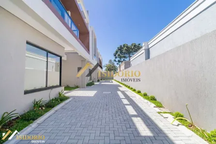 Sobrado com 3 Quartos à venda, 128m² no Uberaba, Curitiba