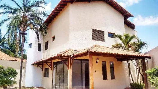 Casa com 3 Quartos para alugar, 300m² no Jardim Karaíba, Uberlândia