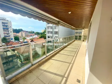 Apartamento com 3 Quartos à venda, 240m² no Ingá, Niterói