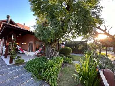 Casa com 4 Quartos para alugar, 280m² no Jurerê Internacional, Florianópolis