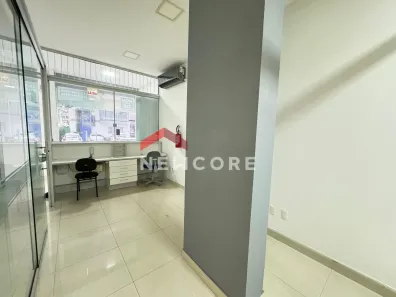 Sala Comercial à venda, 113m² no Meia Praia, Itapema