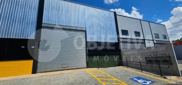 Galpão/Depósito/Armazém para alugar, 260m² no Alto Umuarama, Uberlândia