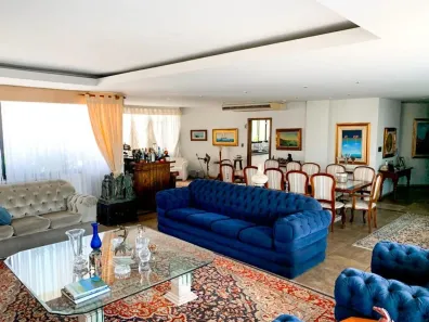 Apartamento com 4 Quartos à venda, 600m² no Aterrado, Volta Redonda