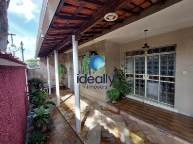 Casa com 3 Quartos à venda, 234m² no Serrano, Belo Horizonte