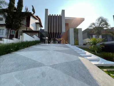 Casa de Condomínio com 3 Quartos à venda, 300m² no Parque Residencial Itapeti, Mogi das Cruzes