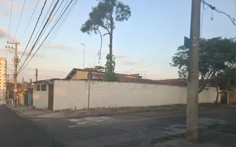 Casa com 2 Quartos à venda, 152m² no Monte Castelo, São José dos Campos