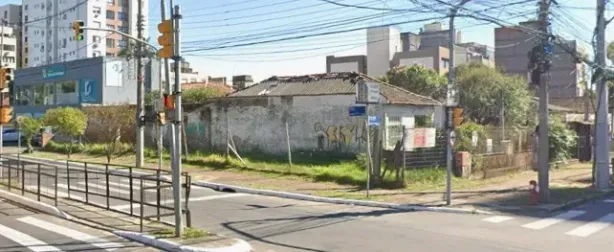 Lote/Terreno à venda, 450m² no Passo da Areia, Porto Alegre