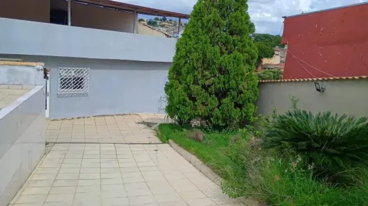 Casa com 2 Quartos à venda, 360m² no Inconfidência, Belo Horizonte
