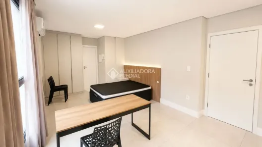 Apartamento com 1 Quarto para alugar, 45m² no Centro, Florianópolis