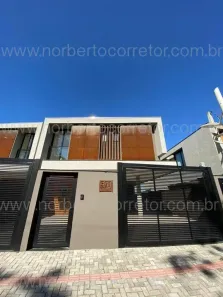 Casa com 4 Quartos à venda, 261m² no Canto da Praia, Itapema