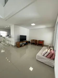 Casa de Condomínio com 4 Quartos à venda, 206m² no Jardim Mariliza, Goiânia