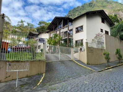Casa com 2 Quartos à venda, 72m² no Soberbo, Teresópolis