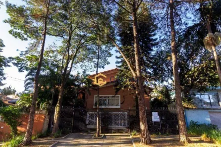 Casa com 5 Quartos para venda ou aluguel, 450m² no Bela Aliança, São Paulo