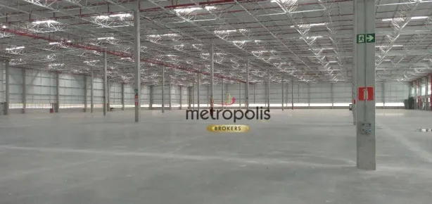 Galpão/Depósito/Armazém para alugar, 1645m² no Itaqui, Itapevi
