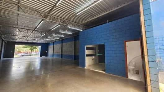 Galpão/Depósito/Armazém para alugar, 260m² no Vila Trujillo, Sorocaba