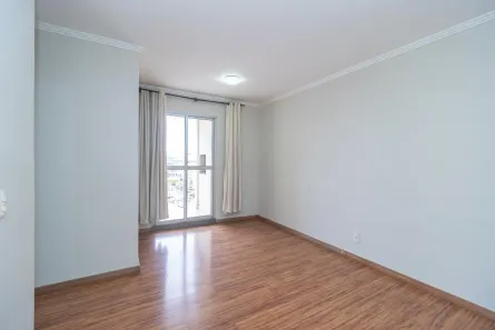 Apartamento com 3 Quartos para alugar, 68m² no Guaíra, Curitiba