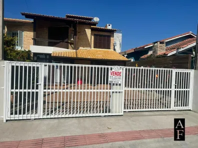Sobrado com 3 Quartos à venda, 124m² no Ferraz, Garopaba