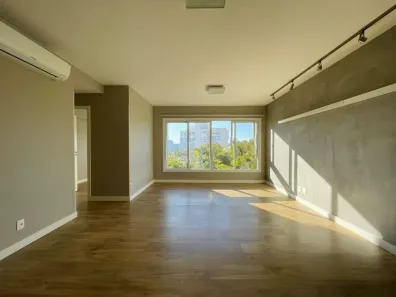Apartamento com 3 Quartos para alugar, 85m² no Azenha, Porto Alegre