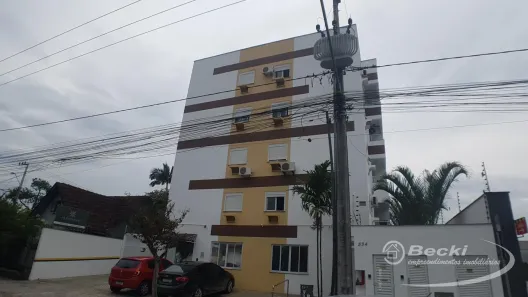 Apartamento com 2 Quartos para alugar, 50m² no Bucarein, Joinville