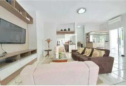 Casa com 6 Quartos para alugar, 400m² no Ininga, Teresina