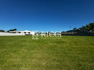 Lote/Terreno à venda, 2500m² no Jardim Acapulco, Guarujá