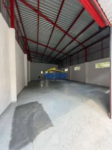 Galpão/Depósito/Armazém para alugar, 150m² no Vila Santa Luzia, Taboão da Serra