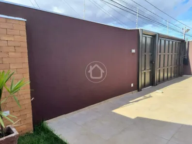 Casa com 3 Quartos à venda, 200m² no Jardim Tijuca, Campo Grande