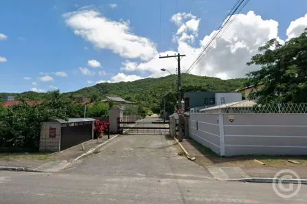 Casa com 5 Quartos para alugar, 231m² no Campeche, Florianópolis