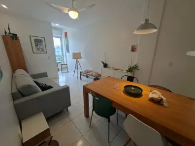Apartamento com 3 Quartos para alugar, 83m² no Laranjeiras, Rio de Janeiro