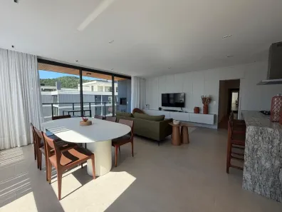 Apartamento com 4 Quartos à venda, 160m² no Jurerê, Florianópolis