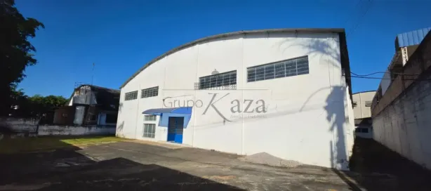 Galpão/Depósito/Armazém à venda, 750m² no Chácaras Reunidas, São José dos Campos