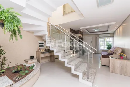 Casa com 5 Quartos à venda, 242m² no Sarandi, Porto Alegre