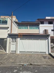Sobrado com 3 Quartos à venda, 200m² no Chácara Jafet, Mogi das Cruzes