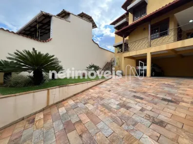 Casa com 3 Quartos à venda, 246m² no Arcádia, Contagem