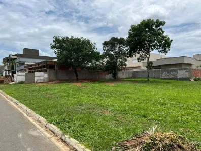 Lote/Terreno à venda, 477m² no Residencial Goiânia Golfe Clube, Goiânia