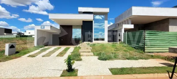 Casa de Condomínio com 3 Quartos à venda, 212m² no Gávea, Uberlândia