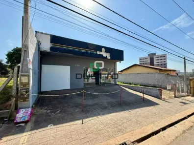 Sala Comercial para alugar, 195m² no Jardim São Domingos, Americana