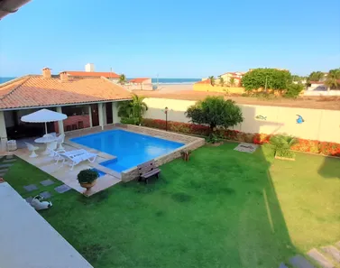 Sobrado com 4 Quartos à venda, 300m² no Jacaúna, Aquiraz
