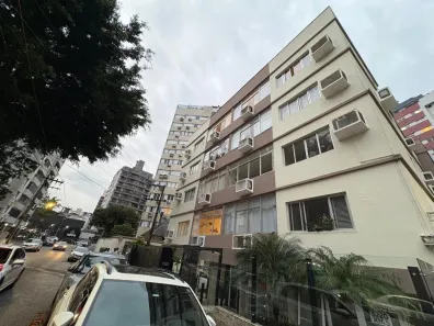 Apartamento com 3 Quartos para alugar, 90m² no Centro, Florianópolis