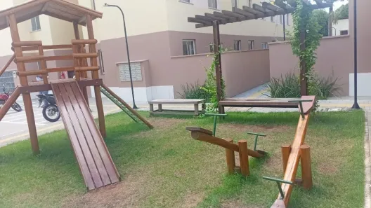 Apartamento com 2 Quartos para alugar, 52m² no Guajeru, Fortaleza