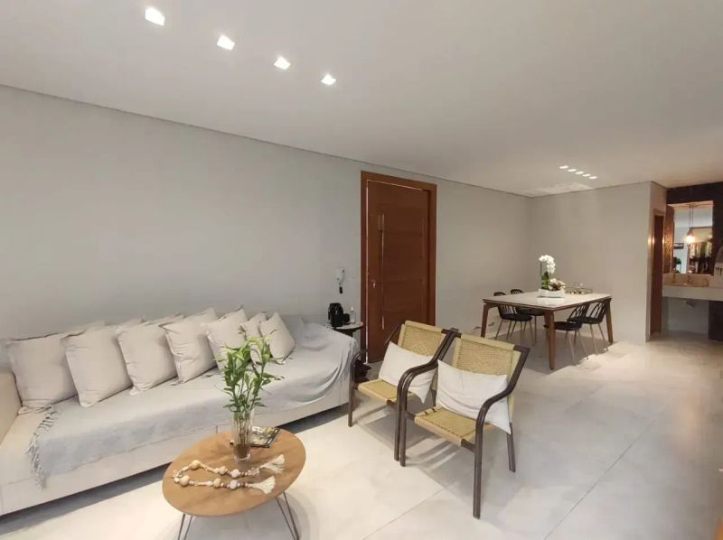 Casa com 2 quartos — Carlos Prates, Belo Horizonte
