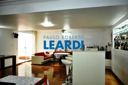 Sobrado com 5 Quartos à venda, 250m² no Vila Madalena, São Paulo